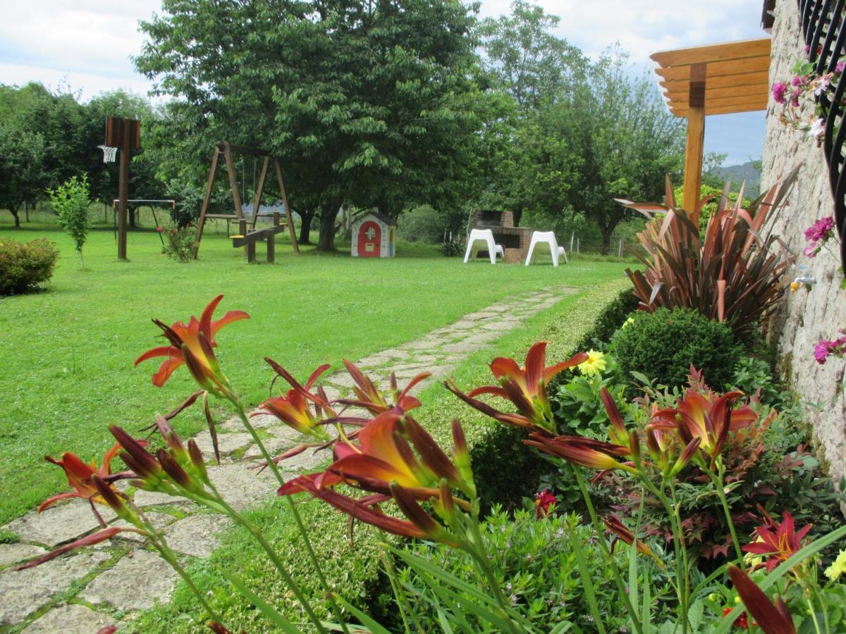 Casa Rural El Jondrigu Onís Eksteriør billede