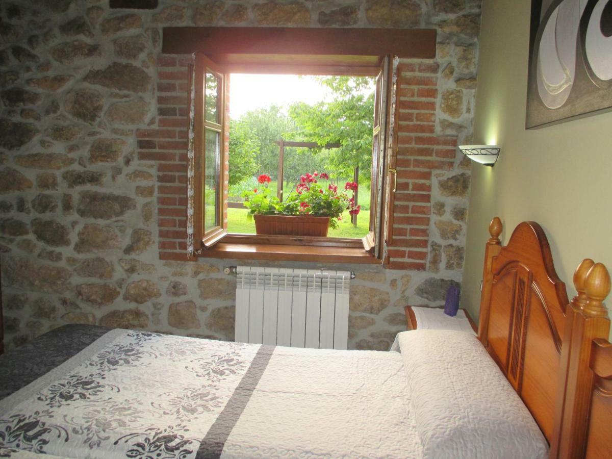 Casa Rural El Jondrigu Onís Eksteriør billede